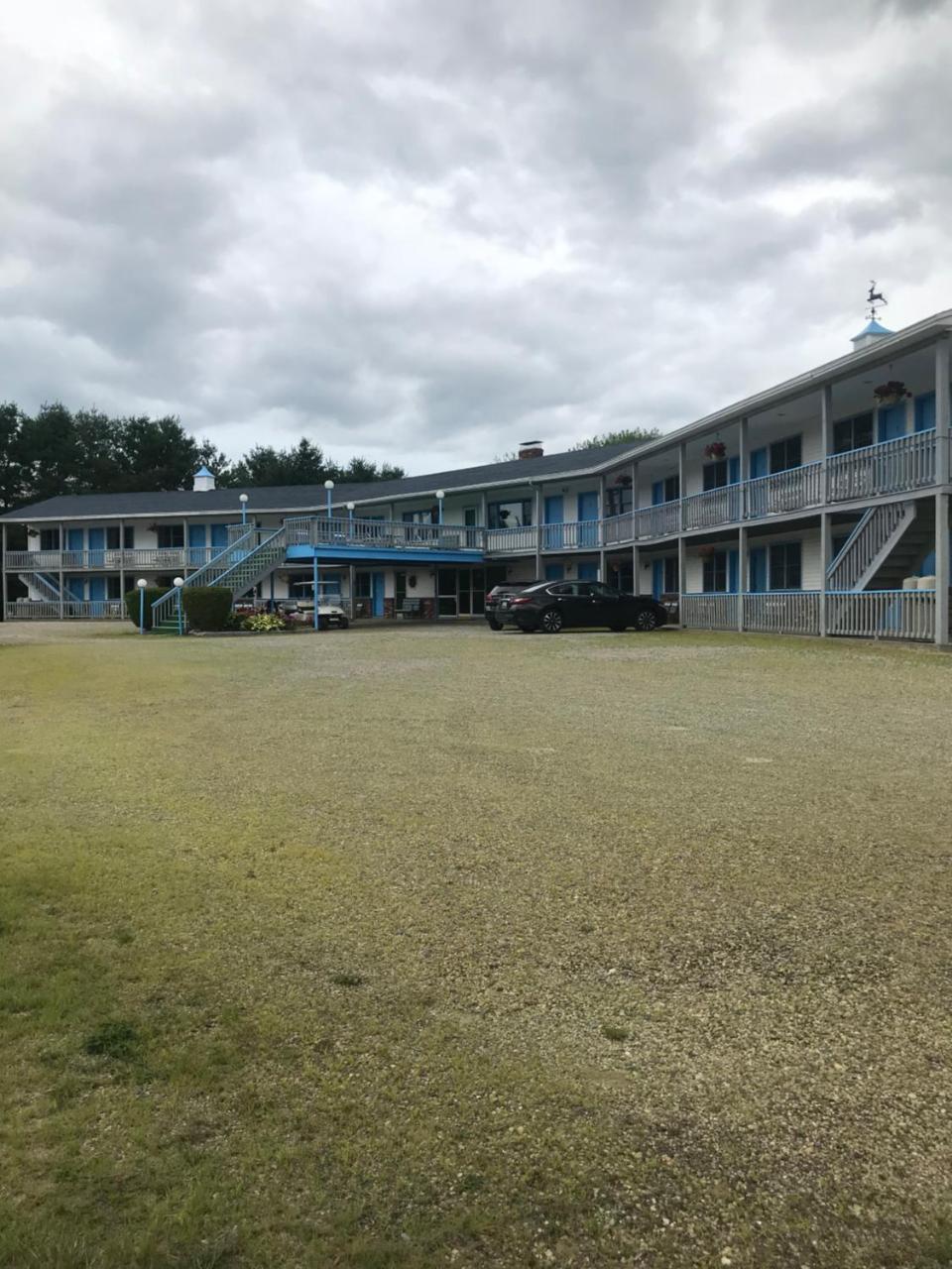 Twin Mountain Four Seasons Motor Inn מראה חיצוני תמונה